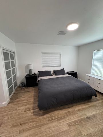 400 SW 9th Avenue, Boca Raton, FL 33486