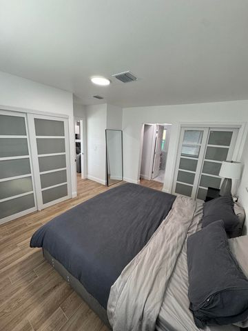 400 SW 9th Avenue, Boca Raton, FL 33486