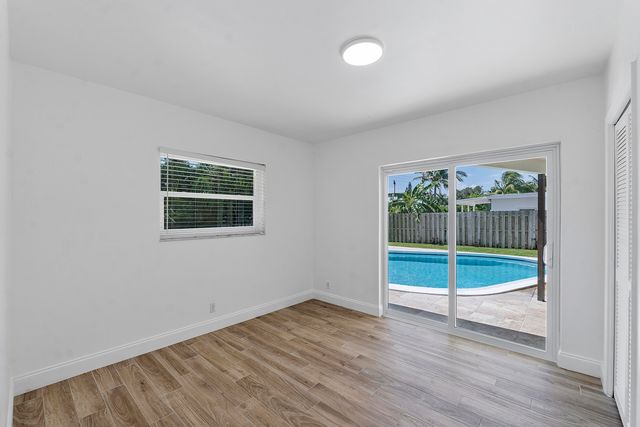 400 SW 9th Avenue, Boca Raton, FL 33486