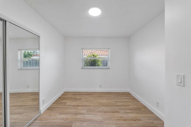 400 SW 9th Avenue, Boca Raton, FL 33486