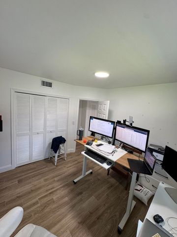 400 SW 9th Avenue, Boca Raton, FL 33486