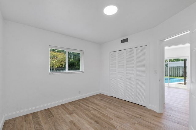 400 SW 9th Avenue, Boca Raton, FL 33486