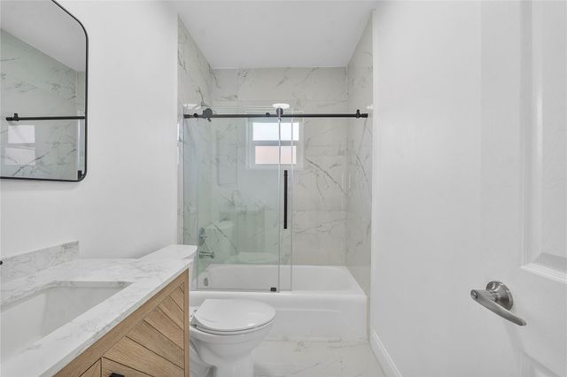 400 SW 9th Avenue, Boca Raton, FL 33486