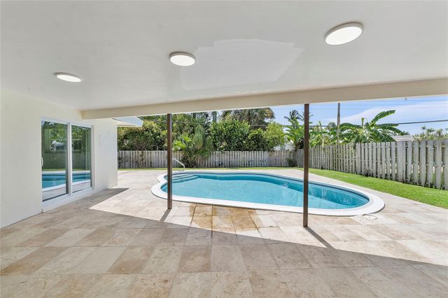 400 SW 9th Avenue, Boca Raton, FL 33486