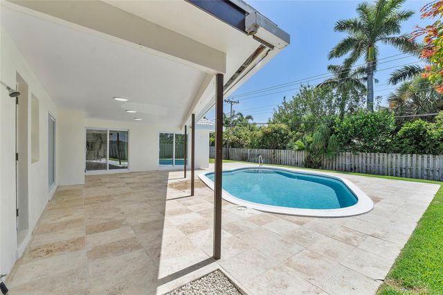 400 SW 9th Avenue, Boca Raton, FL 33486