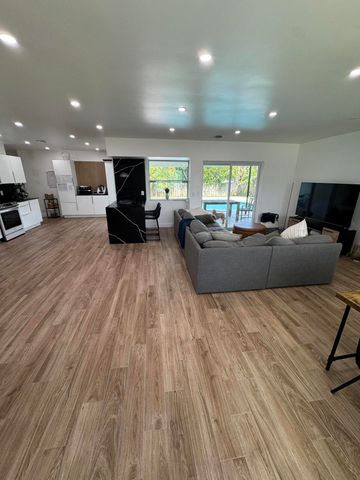 400 SW 9th Avenue, Boca Raton, FL 33486