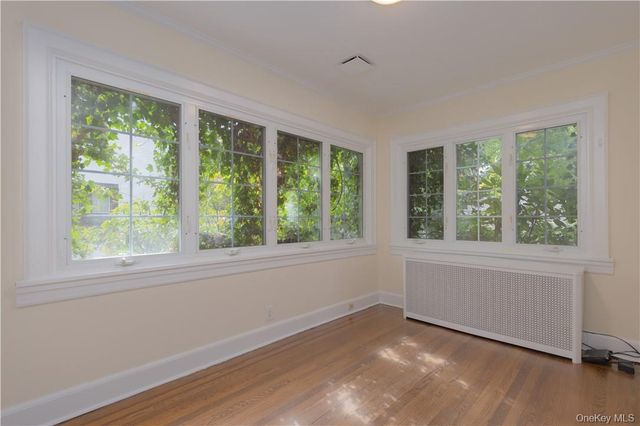 7 Carthage Lane, Scarsdale, NY 10583