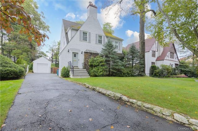 7 Carthage Lane, Scarsdale, NY 10583