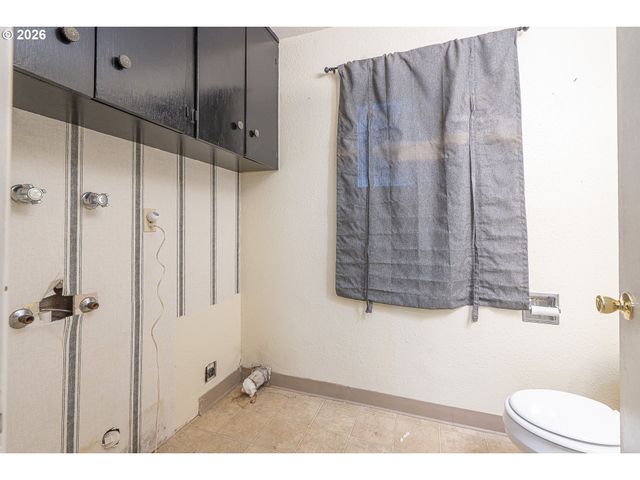 4744 NINA Ave Se, Salem, OR 97302