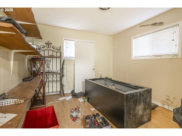 4744 NINA Ave Se, Salem, OR 97302