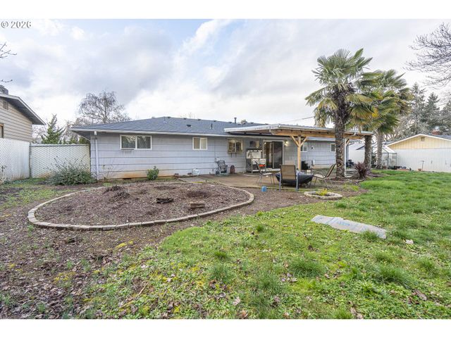 4744 NINA Ave Se, Salem, OR 97302