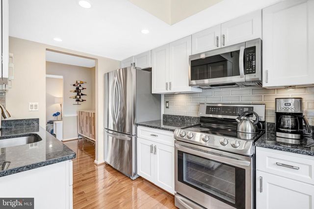 4900 MCFARLAND DR, Fairfax, VA 22032