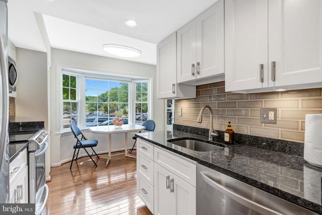 4900 MCFARLAND DR, Fairfax, VA 22032