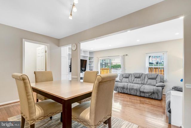4900 MCFARLAND DR, Fairfax, VA 22032