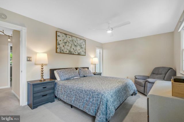 4900 MCFARLAND DR, Fairfax, VA 22032