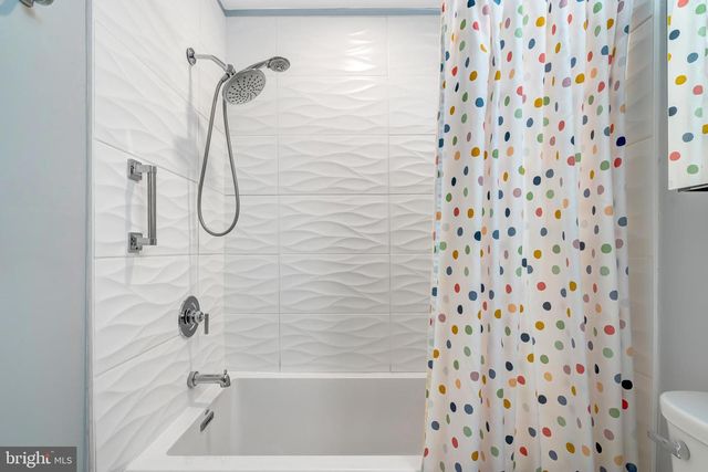 4900 MCFARLAND DR, Fairfax, VA 22032
