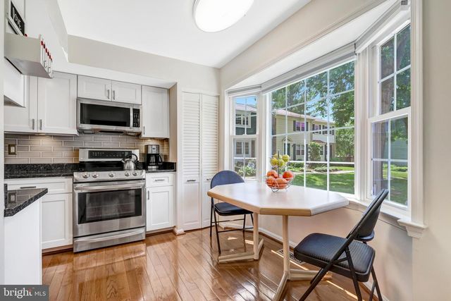 4900 MCFARLAND DR, Fairfax, VA 22032