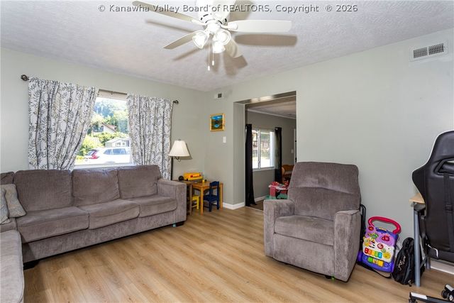 127 134TH Street, Chesapeake, WV 25315