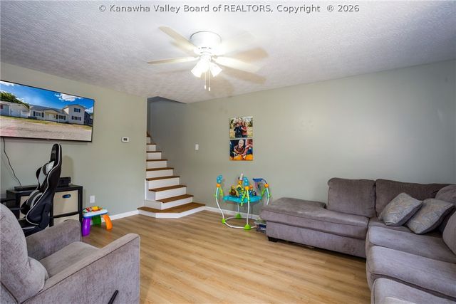 127 134TH Street, Chesapeake, WV 25315