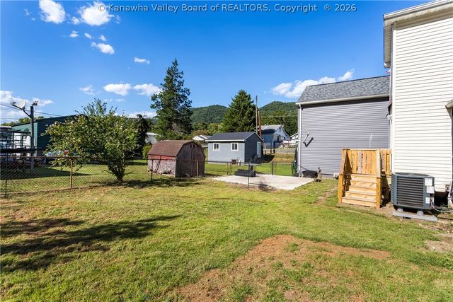 127 134TH Street, Chesapeake, WV 25315
