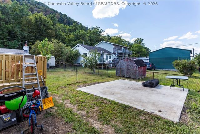 127 134TH Street, Chesapeake, WV 25315
