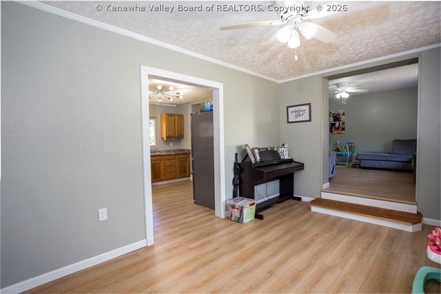 127 134TH Street, Chesapeake, WV 25315