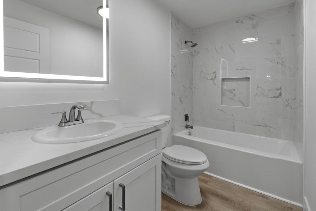 Image 10 of property listing at 212 Sonoma Avenue, Chowchilla, CA 93610