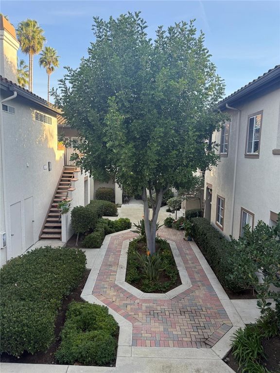 28 Via Alivio, Rancho Santa Margarita, CA 92688