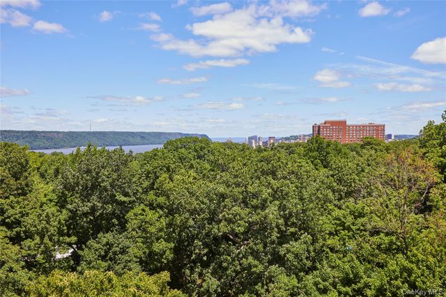 5900 Arlington Avenue 4B, Bronx, NY 10471