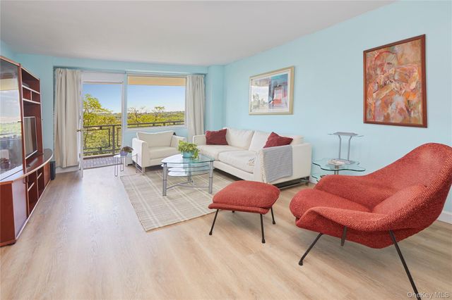 5900 Arlington Avenue 4B, Bronx, NY 10471