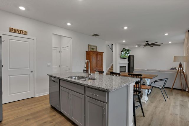 105 Natalie Lane, Granville, OH 43023