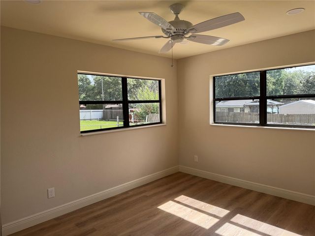 107 N GALENA AVENUE, Minneola, FL 34715