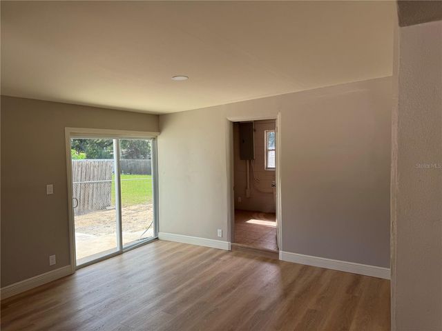 107 N GALENA AVENUE, Minneola, FL 34715
