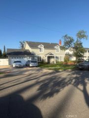 2401 E Avalon, Santa Ana, CA 92705