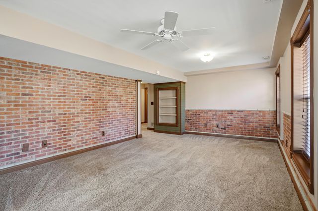 3517 HIALEAH DR, Columbia, MO 65201