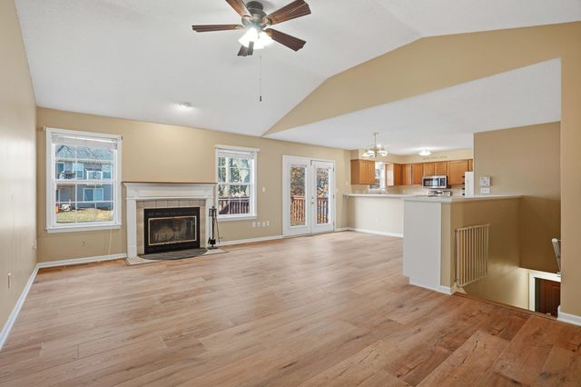 3517 HIALEAH DR, Columbia, MO 65201