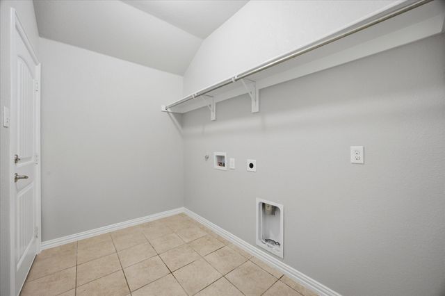 408 Northgate Drive, Terrell, TX 75160