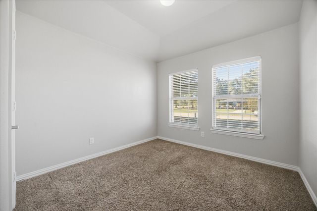 408 Northgate Drive, Terrell, TX 75160