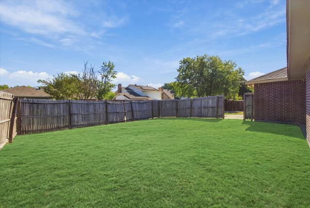 408 Northgate Drive, Terrell, TX 75160