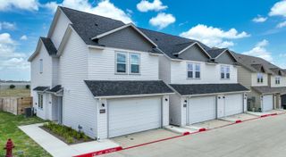 5837 Blue Sapphire Avenue, Fort Worth, TX 76123