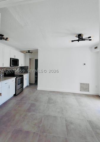 308 NW 2nd Ave S, Deerfield Beach, FL 33441