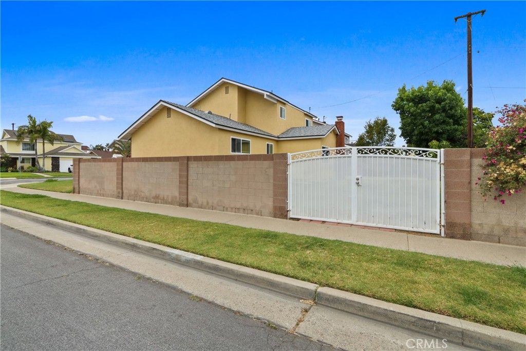 Image 25 of property listing at 10712 Pamela Street, Cypress, CA 90630