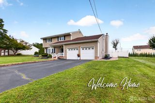 960 Gates Avenue, Piscataway, NJ 08854