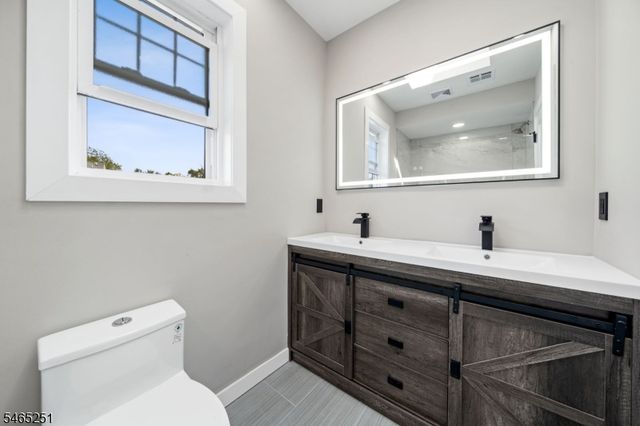 1123 Thompson Ave, Roselle Boro, NJ 07203