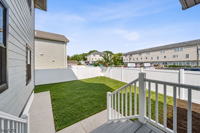 1123 Thompson Ave, Roselle Boro, NJ 07203