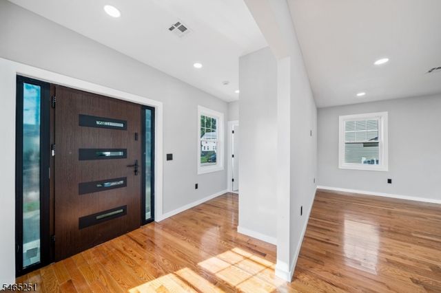 1123 Thompson Ave, Roselle Boro, NJ 07203