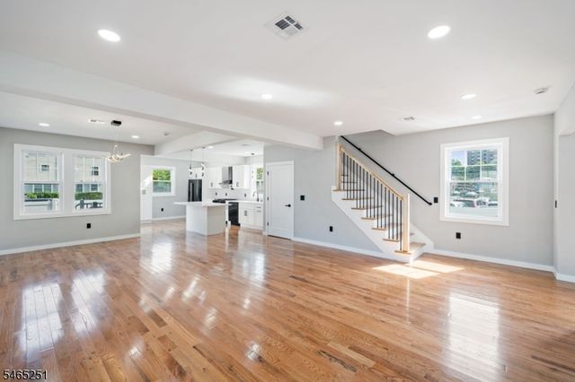 1123 Thompson Ave, Roselle Boro, NJ 07203