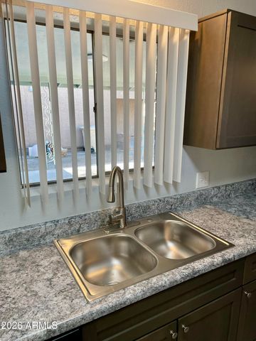 7519 N 59TH Lane, Glendale, AZ 85301