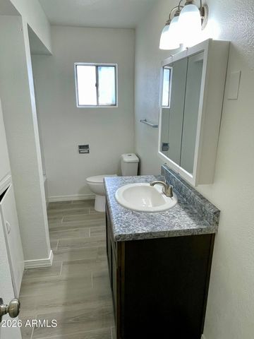 7519 N 59TH Lane, Glendale, AZ 85301