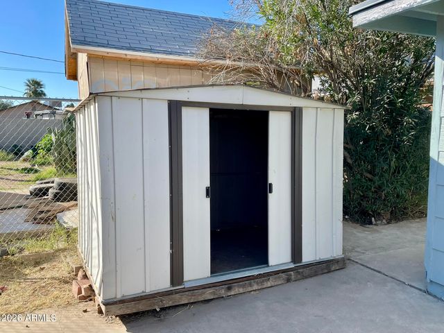 7519 N 59TH Lane, Glendale, AZ 85301